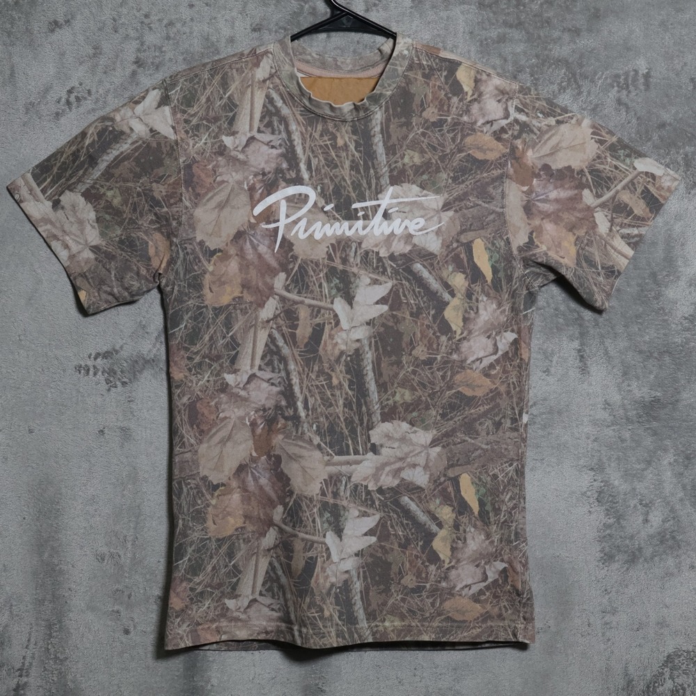 Primitive T-Shirt Mens Medium Green Beige Camo Logo Gorpcore Skateboarding Tee